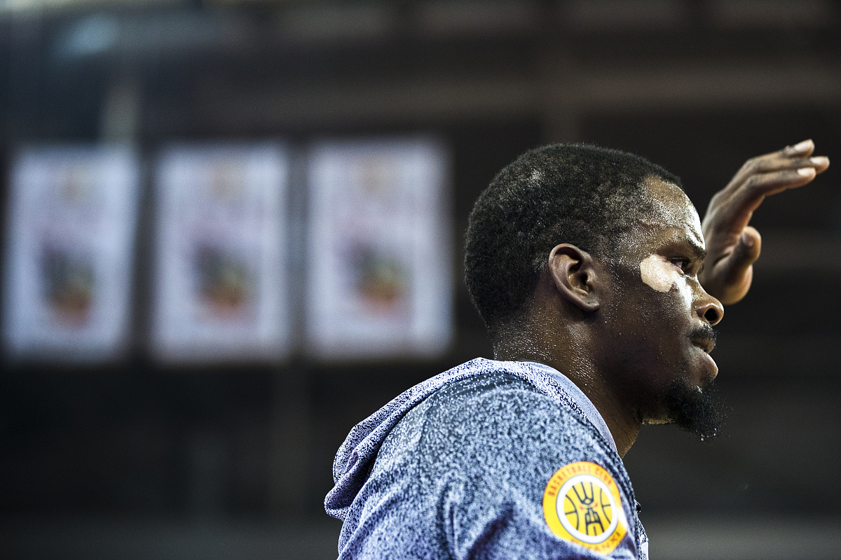 亚博-关于杜兰特连续二十场比赛得分超过败北,湖人挑战极限!的信息